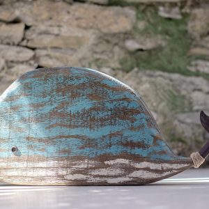 Baleine décorative en bois bleue et blanche