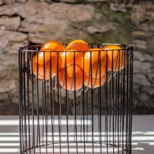 Panier à fruits en métal noir