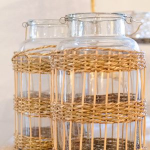 Lanterne en verre et osier