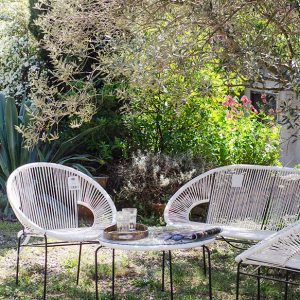 Salon de jardin blanc en métal