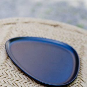 Assiette plate noire