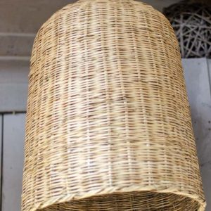 Grande suspension en rotin