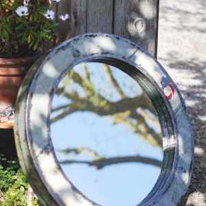 Miroir rond en métal vintage