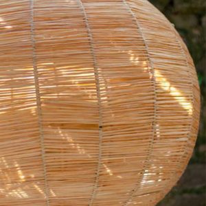 Suspension boule en paille
